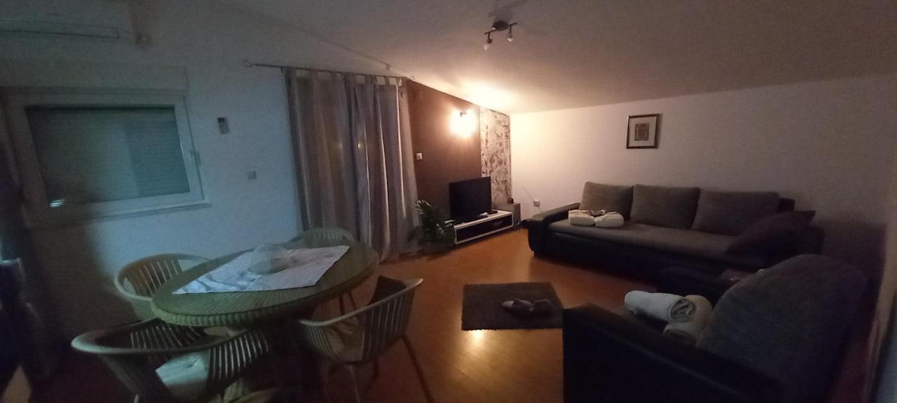 Apartments Anita Frane Водице Екстер'єр фото