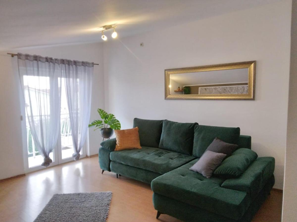 Apartments Anita Frane Водице Екстер'єр фото