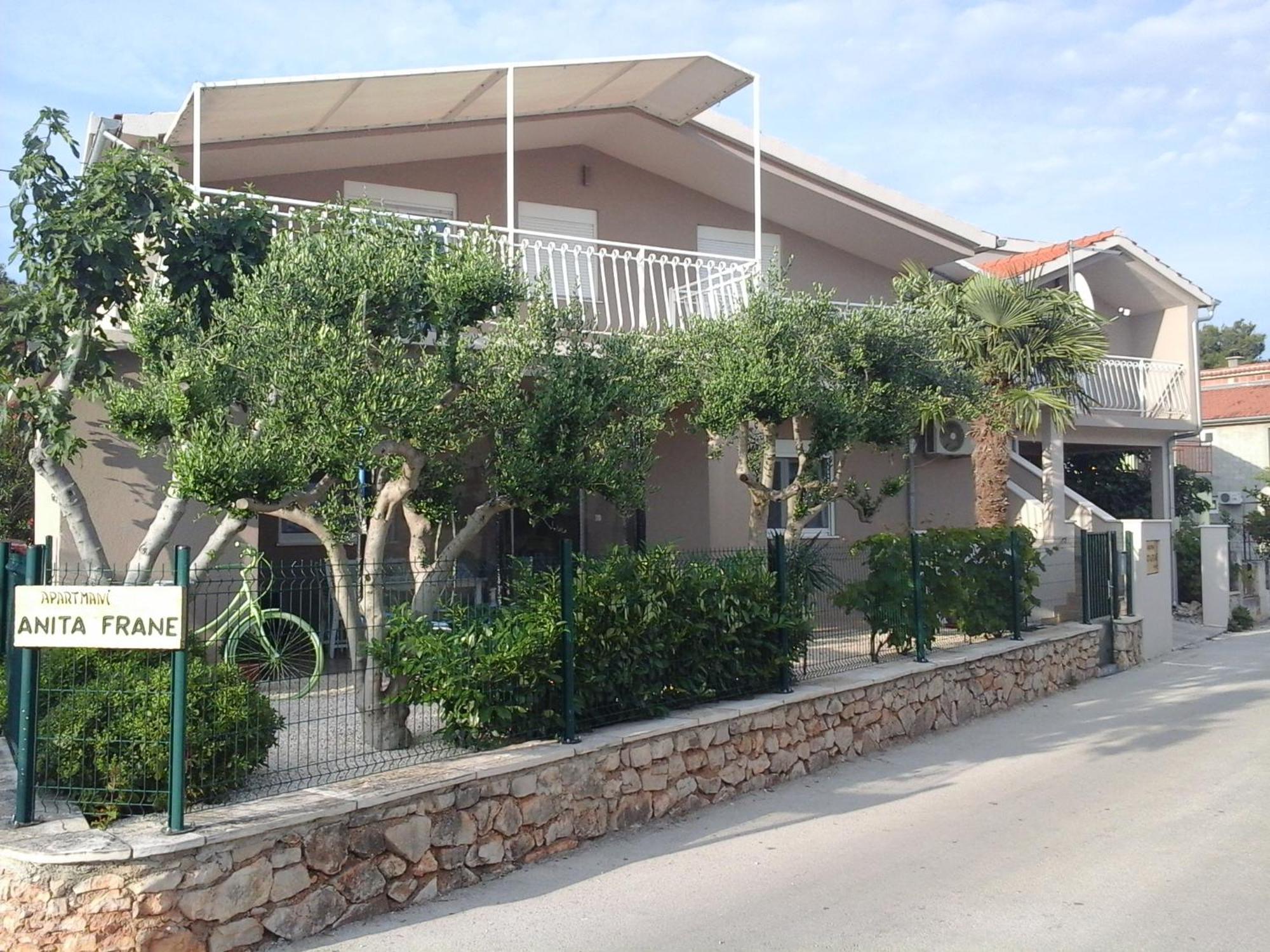Apartments Anita Frane Водице Екстер'єр фото