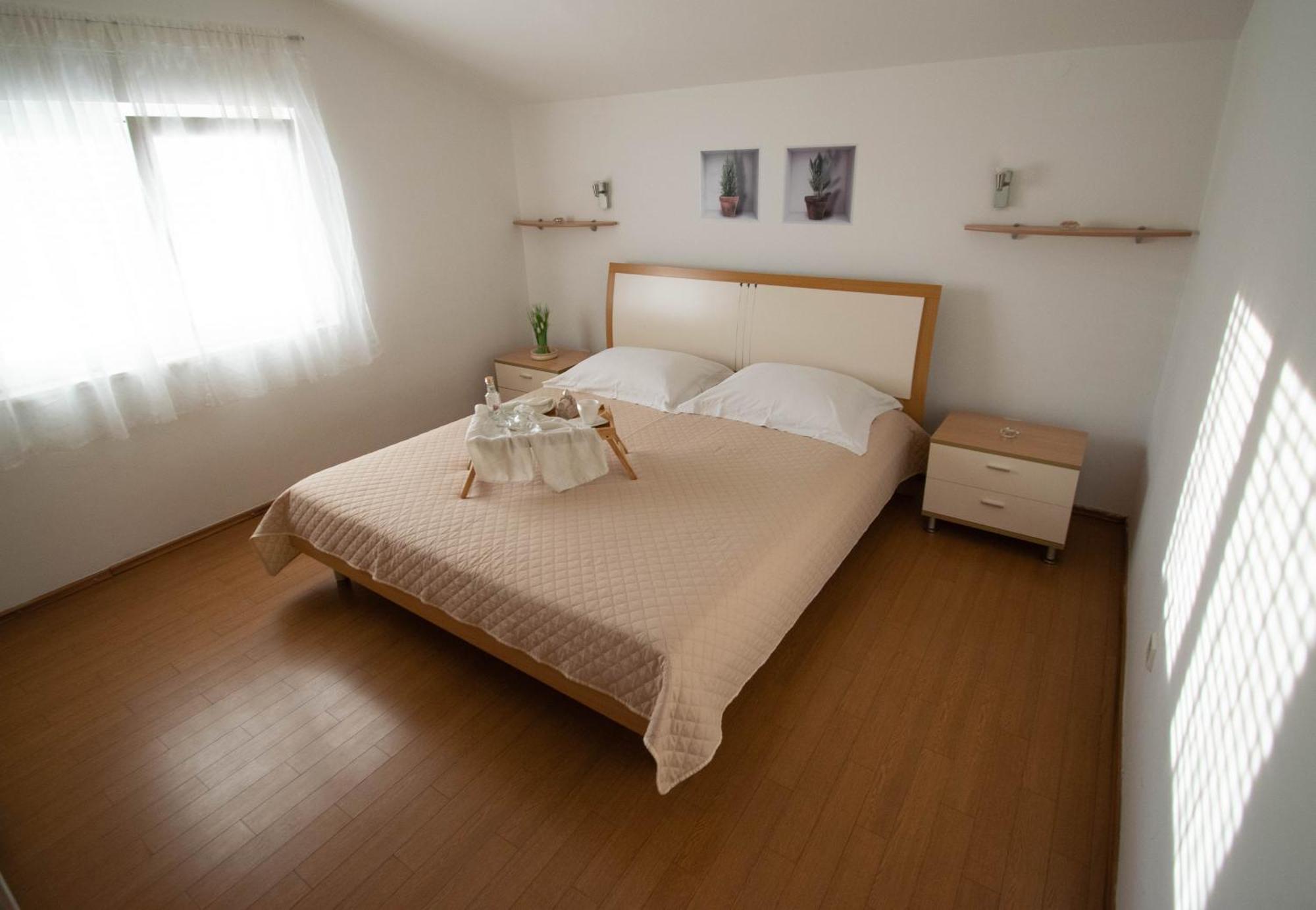 Apartments Anita Frane Водице Екстер'єр фото