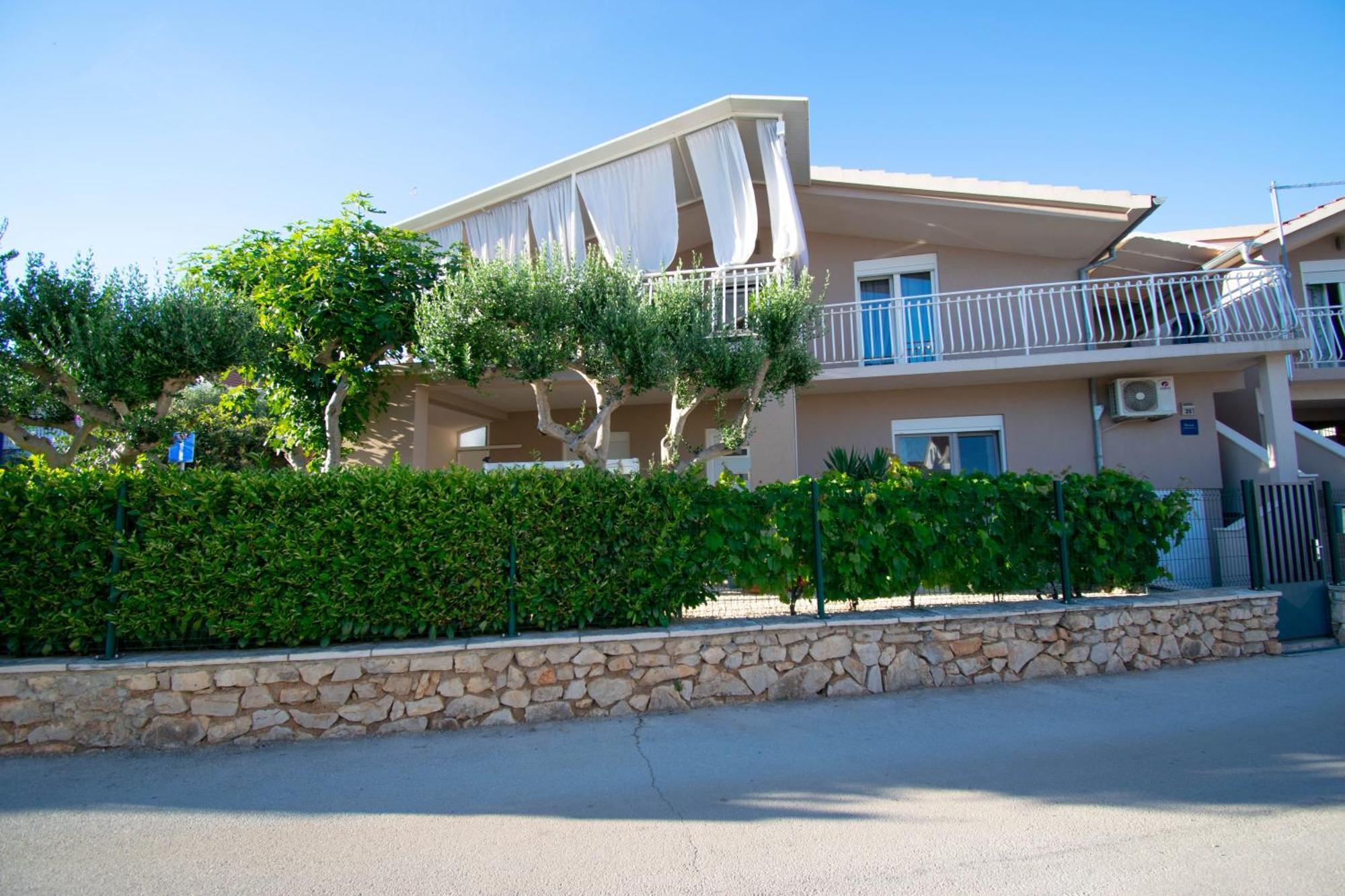 Apartments Anita Frane Водице Екстер'єр фото