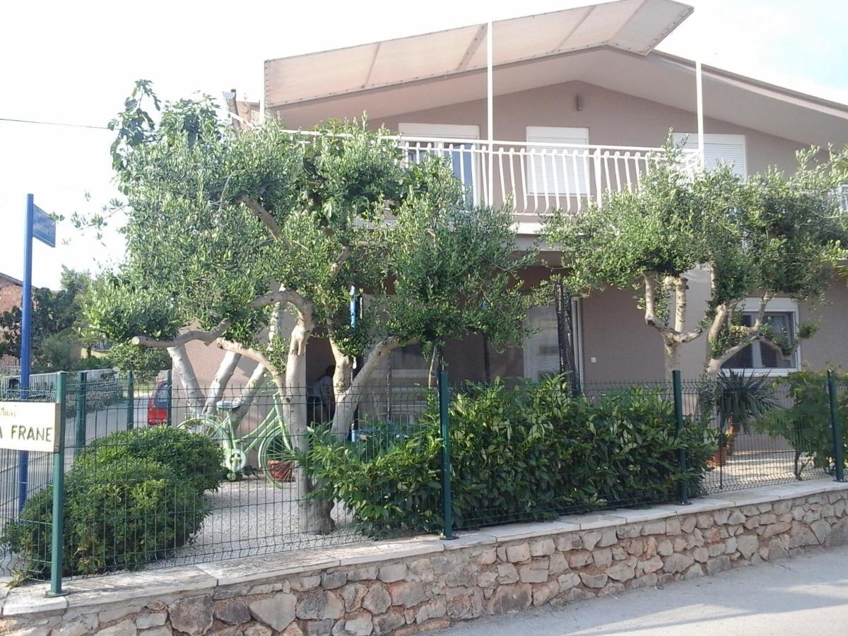Apartments Anita Frane Водице Екстер'єр фото